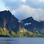 Lofoten Panoramic Luxury With Sauna Дом отдыха *