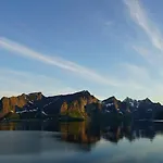 Дом отдыха Lofoten Panoramic Luxury With Sauna *