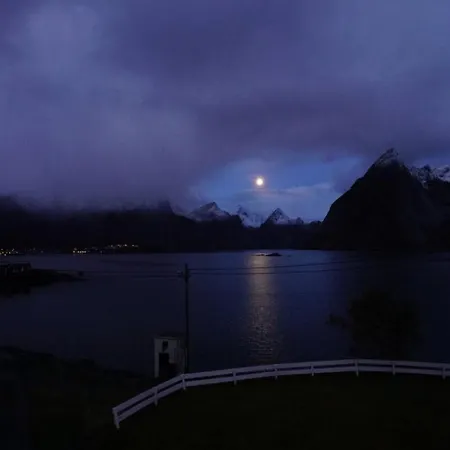 Lofoten Panoramic Luxury With Sauna