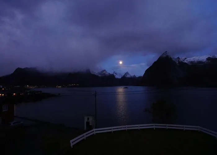 Lofoten Panoramic Luxury With Sauna